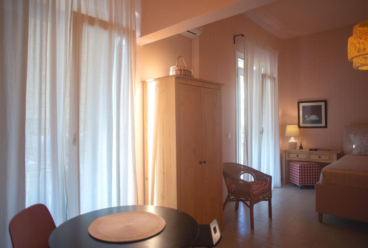 Nina'S Apartment Ликсури Екстериор снимка